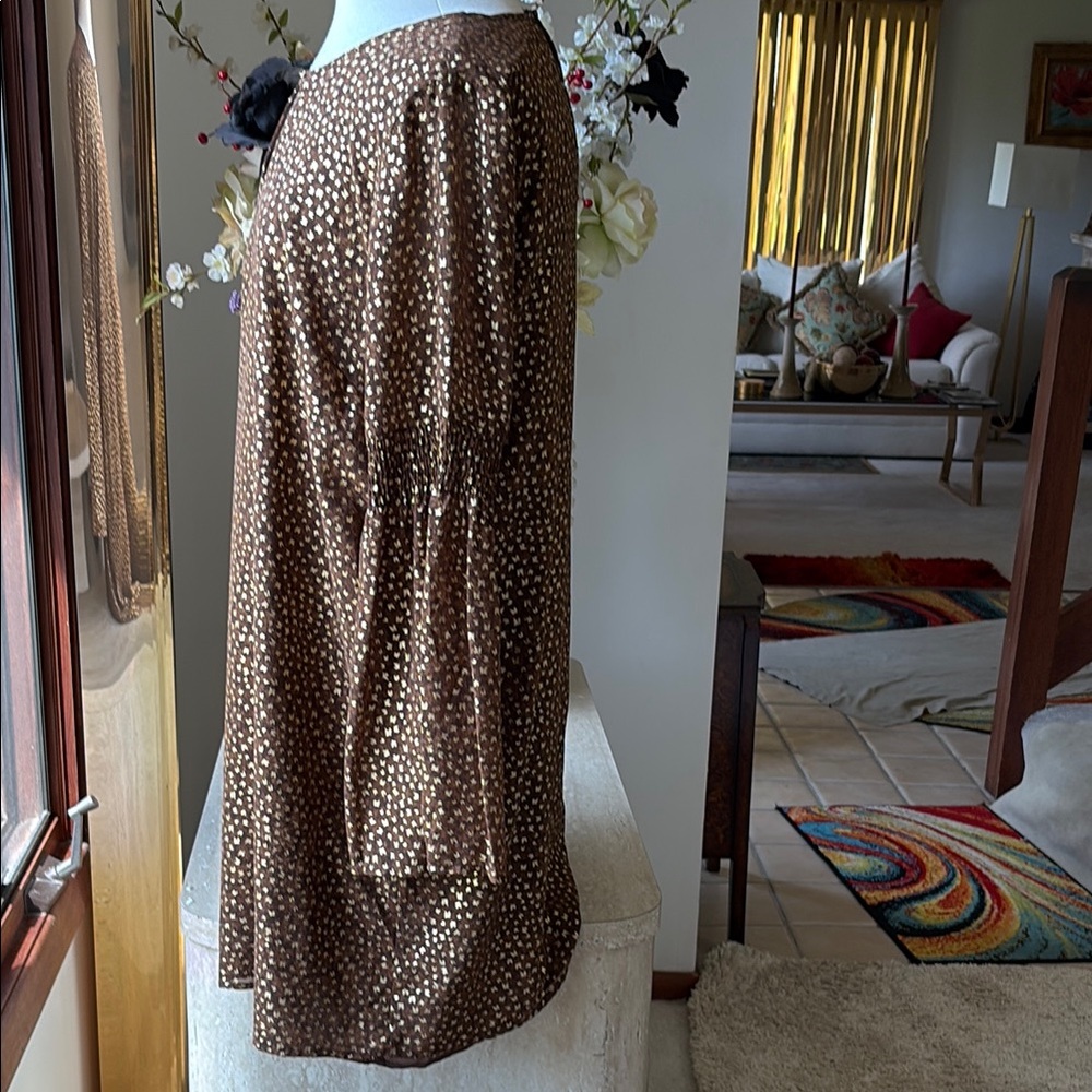 NWT Brown w/ Gold leaves 🍂 imprinted in fabric mini dress. - Picture 3 of 13